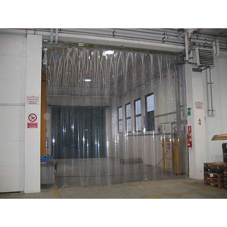 PVC JUOSTA 400X4 MM STANDARTINĖ